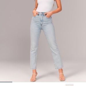 Abercrombie Curve Love Ultra High Rise Ankle jeans
